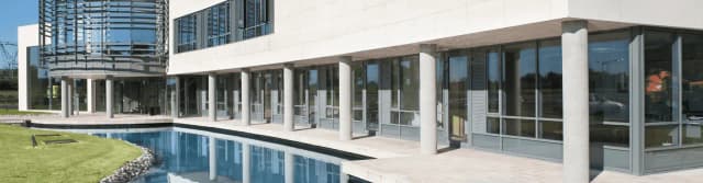 Heavy duty commercial aluminium door frame