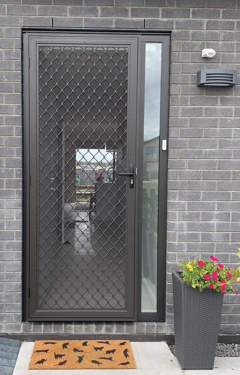 Aluminium Door with Mesh