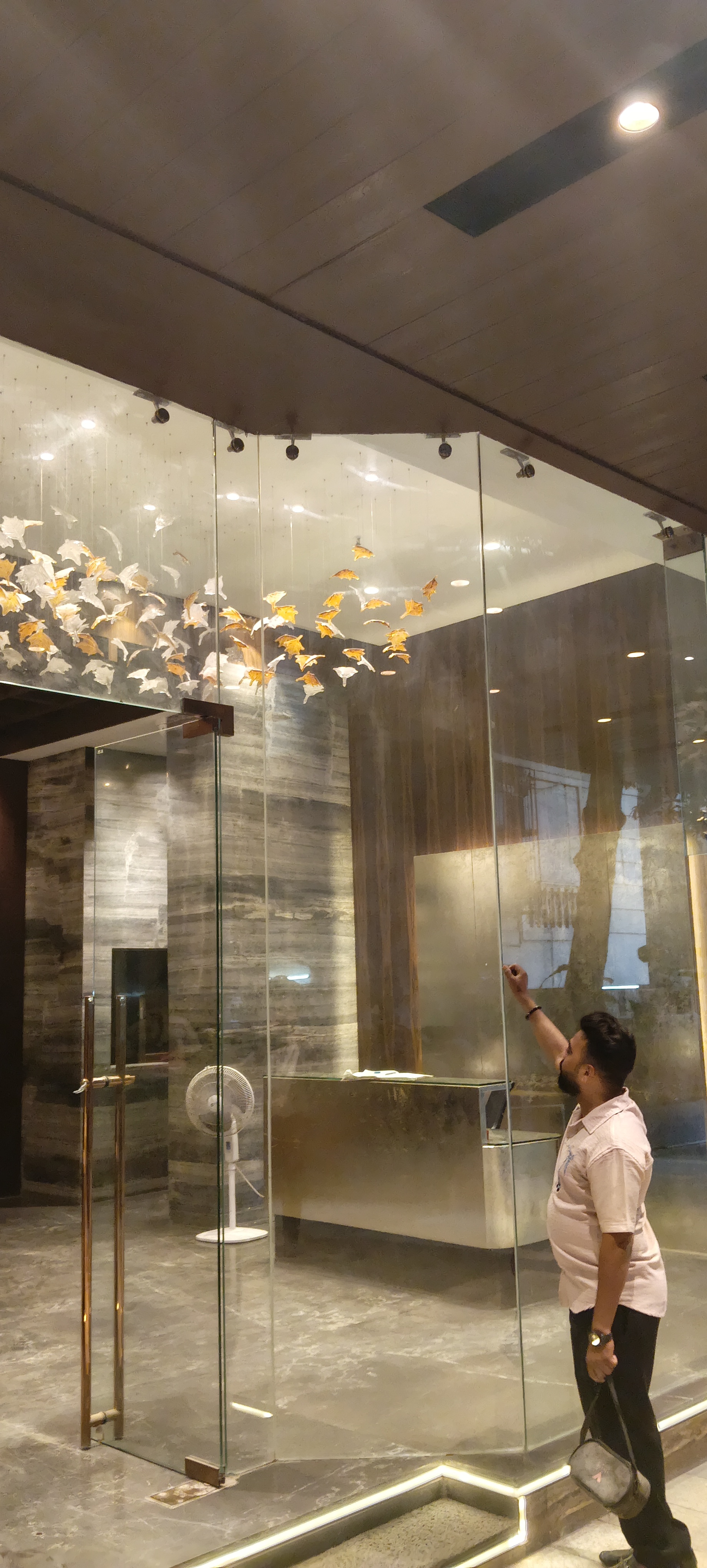 Izzara Building — Premium Residential Glazing, Khar workshop - Image 4