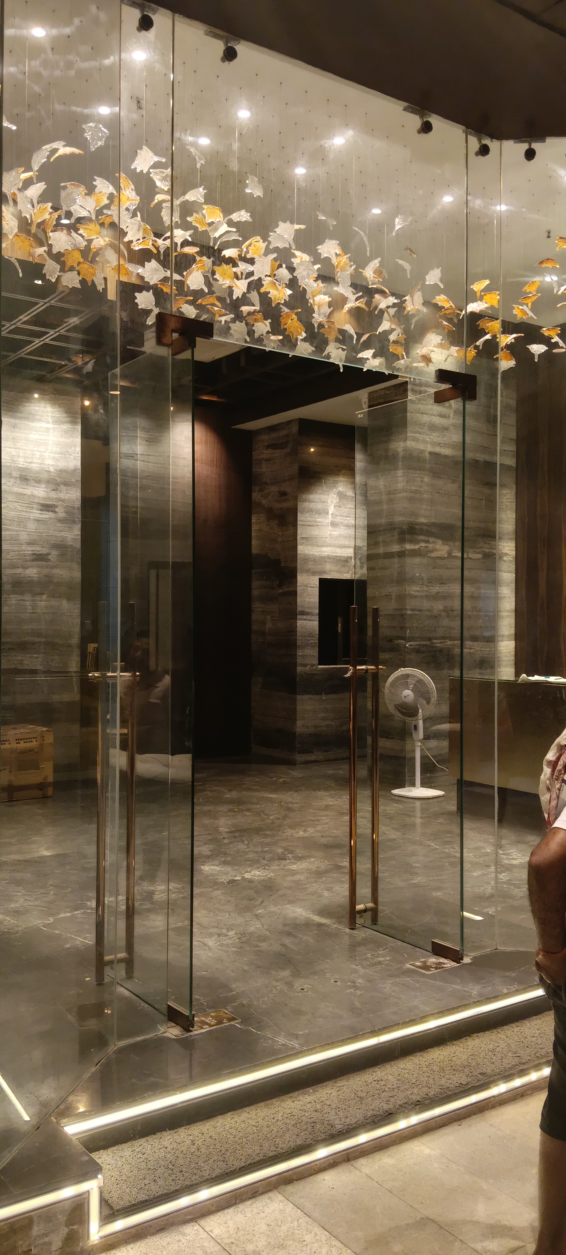 Izzara Building — Premium Residential Glazing, Khar workshop - Image 1